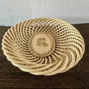 Bassano Italy Ceramic Woven Bread Basket Cream Oval Roman Cameo Medallion Bowl